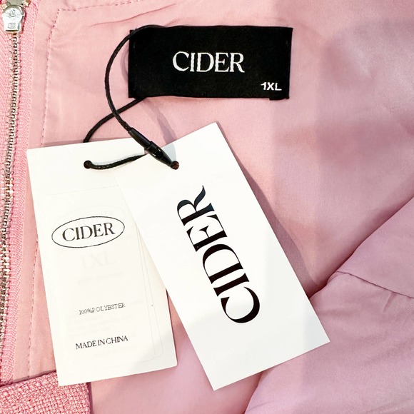 Cider Cutout Front Crop Tank Top Pink 1X - Picture 3 of 7